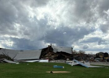 Strong Storms Cause Power Outages, Wrecks And Some Damage In Central Illinois