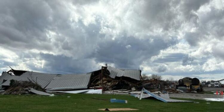 Strong Storms Cause Power Outages, Wrecks And Some Damage In Central Illinois