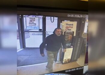 Holden Police Need Public Help To Identify Suspects In Walgreens Larceny On Shrewsbury Street